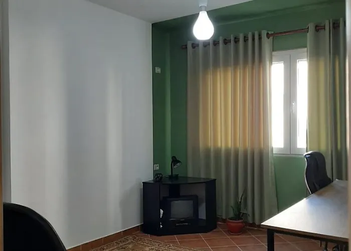 2 Bedr דירה טיראנה